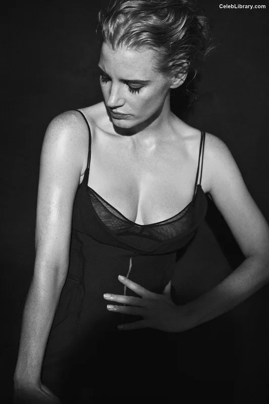 Jessica Chastain photo 6 of 1062