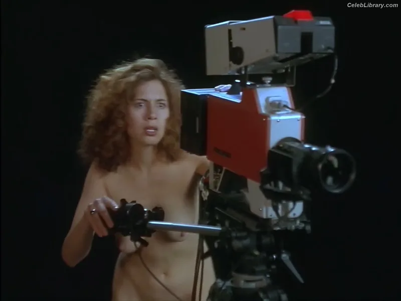 Jessica Hecht photo 16 of 42