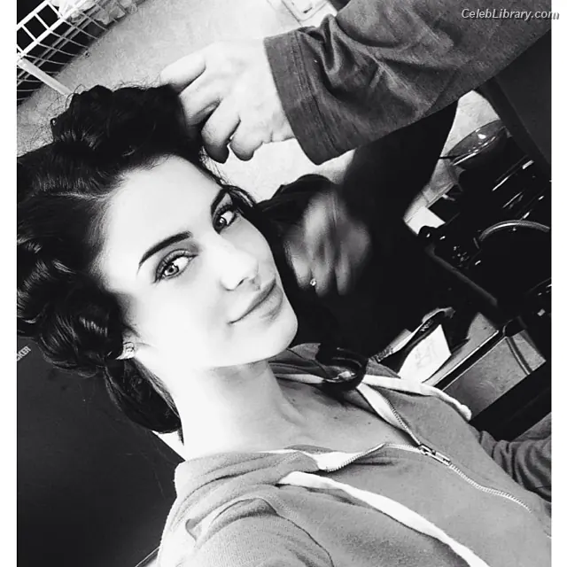 Jessica Lowndes photo 11 of 228