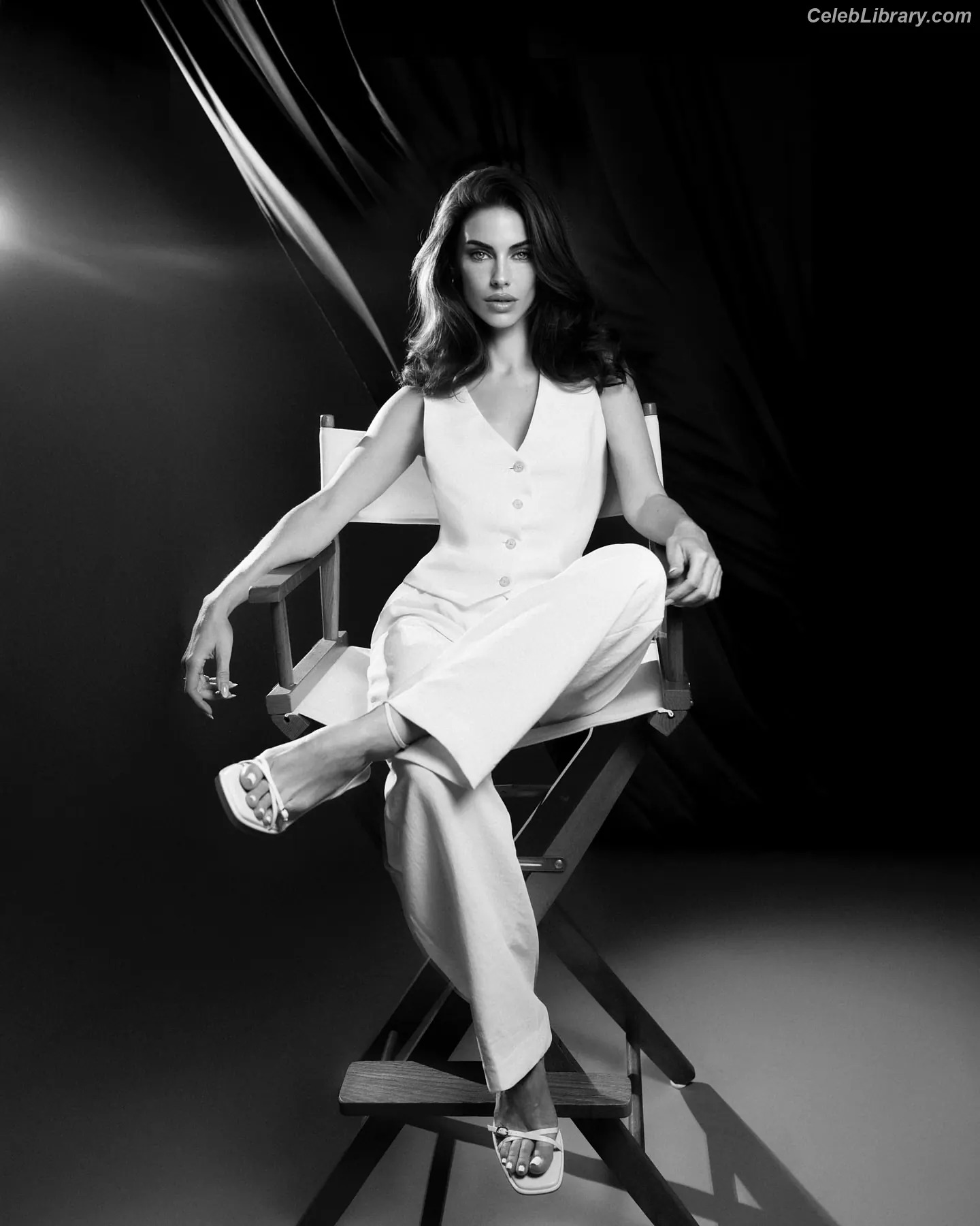 Jessica Lowndes photo 4 of 228