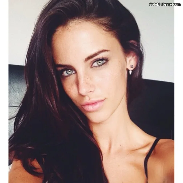 Jessica Lowndes photo 3 of 229