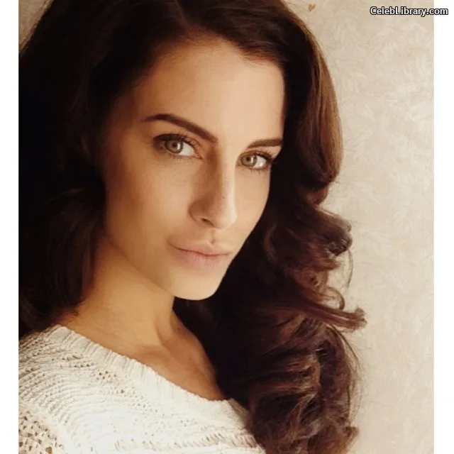 Jessica Lowndes photo 6 of 229