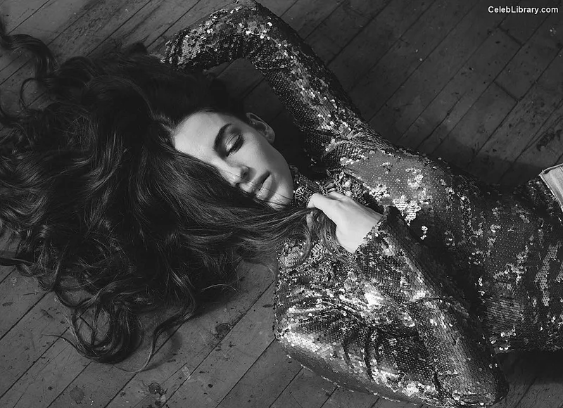 Jessica Lowndes photo 9 of 229