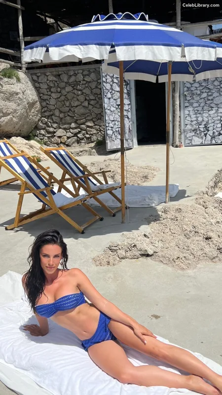 Jessica Lowndes photo 1 of 229