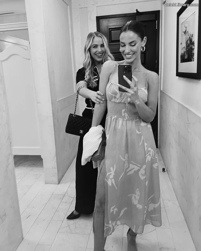 Jessica Lowndes photo 8 of 229