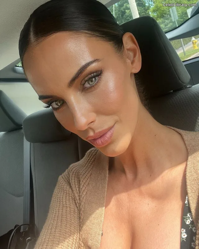 Jessica Lowndes photo 23 of 229