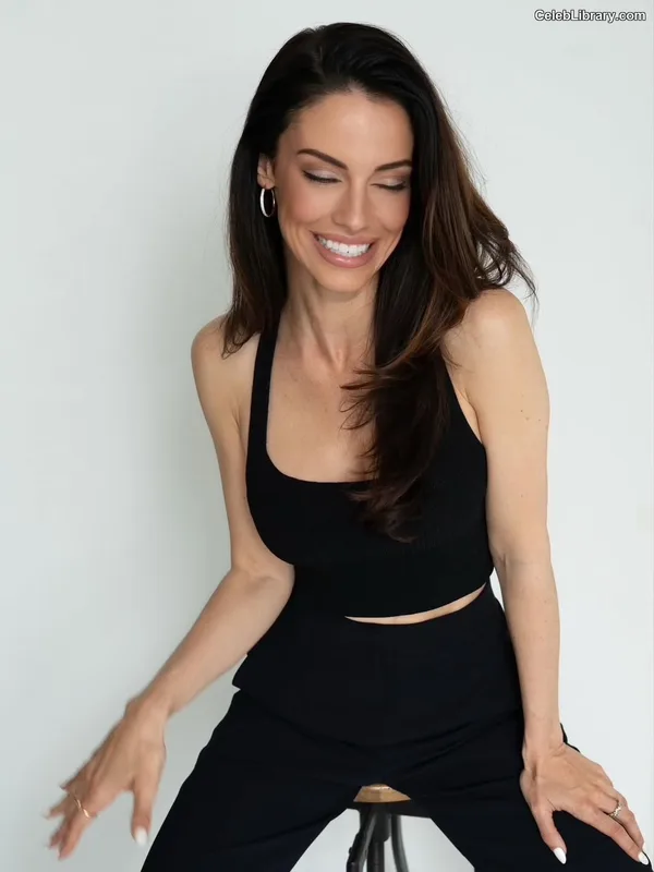 Jessica Lowndes photo 23 of 229