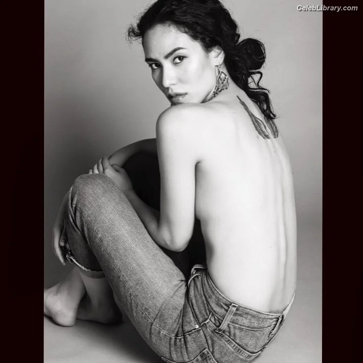 Jessica Matten photo 9 of 54