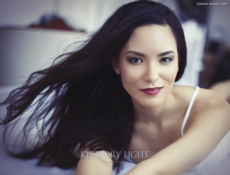 Jessica Matten photo 7 of 55