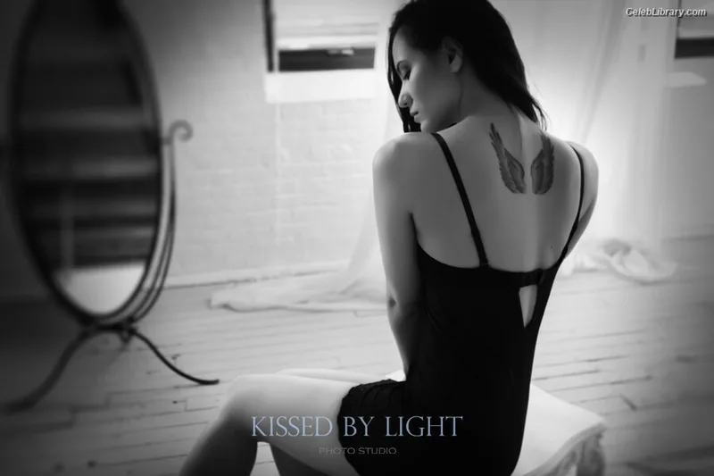 Jessica Matten photo 8 of 55