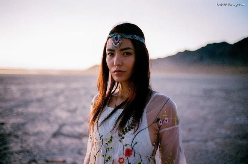 Jessica Matten photo 15 of 55