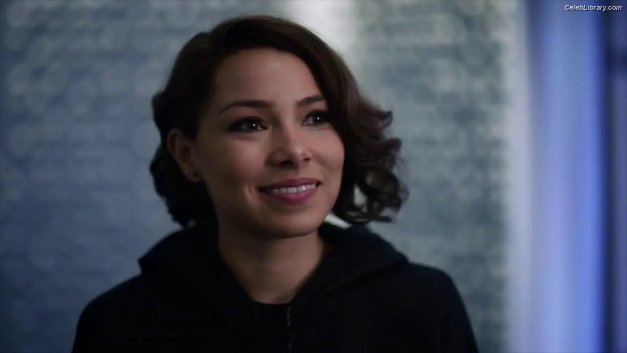 Jessica Parker Kennedy photo 17 of 97