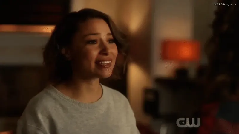 Jessica Parker Kennedy photo 22 of 97