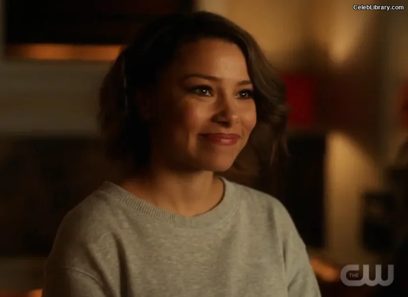Jessica Parker Kennedy photo 15 of 95