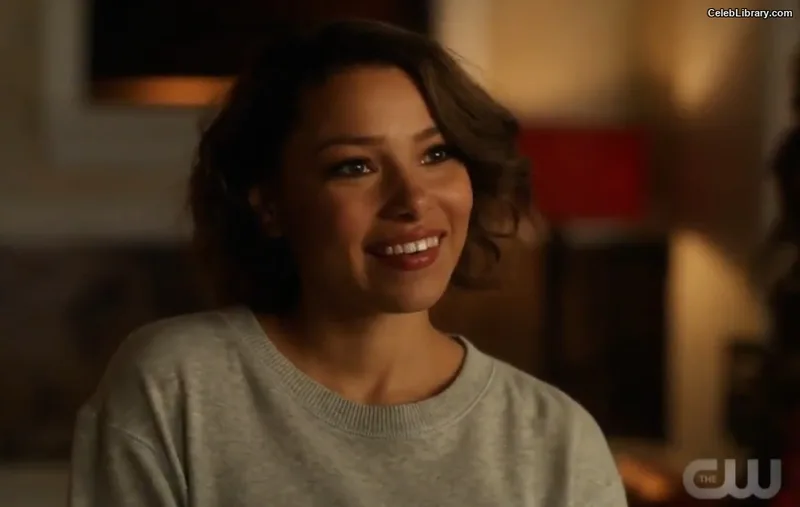 Jessica Parker Kennedy photo 22 of 95