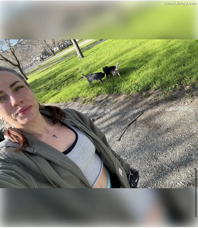 Jessica-Rose Clark photo 17 of 30