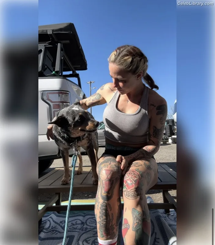 Jessica-Rose Clark photo 18 of 30