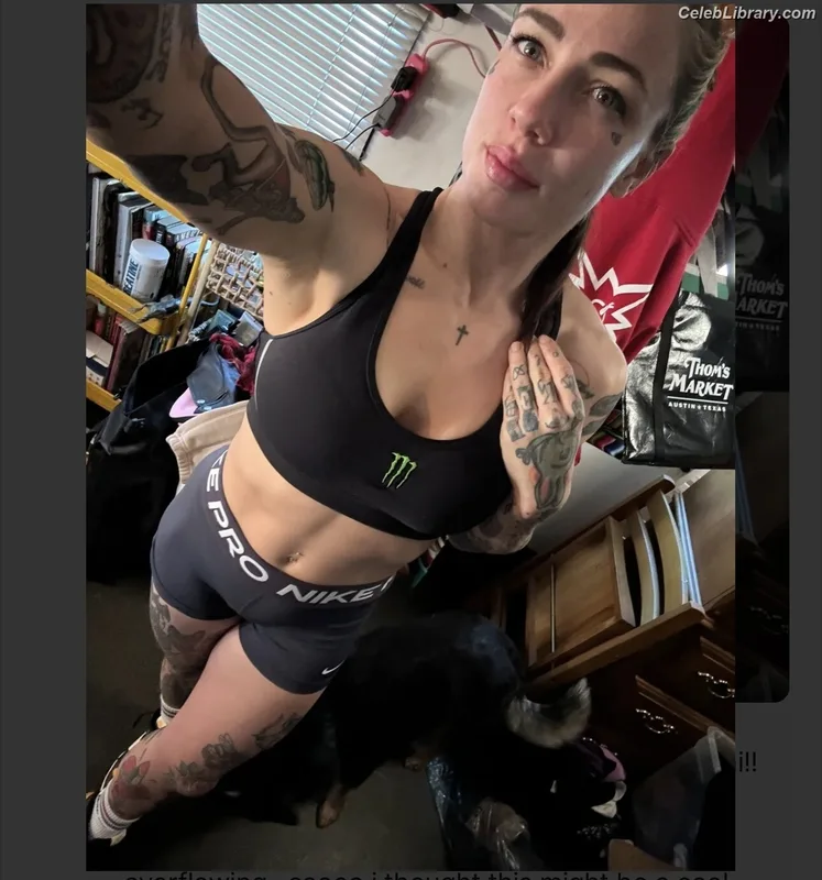 Jessica-Rose Clark photo 21 of 30