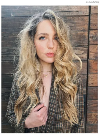 Jessica Rothe