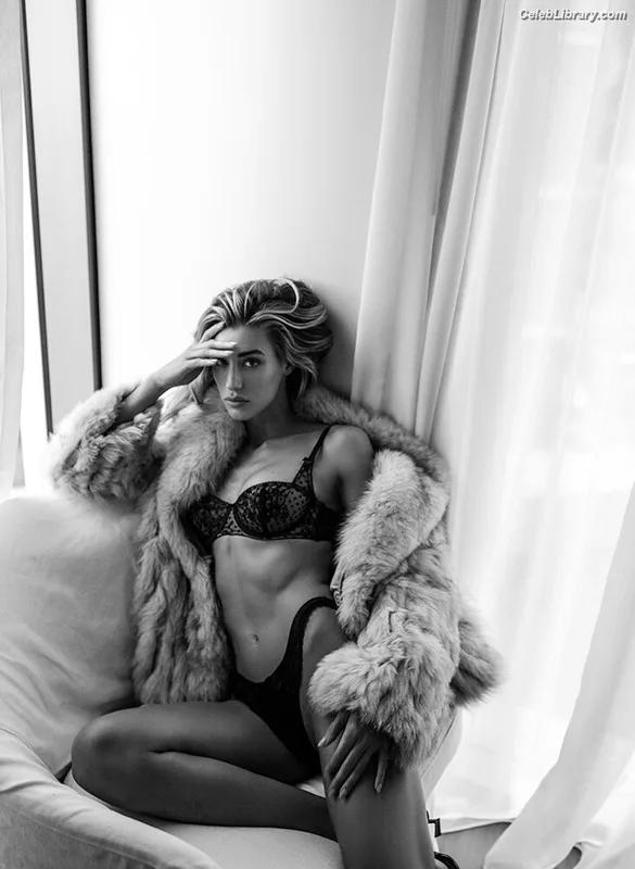 Jessica Serfaty photo 14 of 46