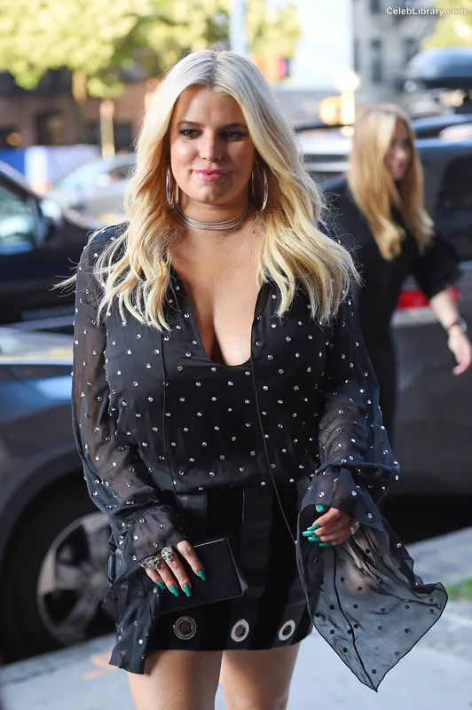 Jessica Simpson photo 2 of 677