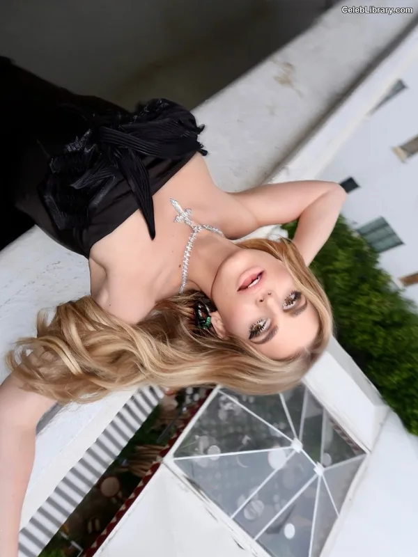 Jessica Simpson photo 4 of 677