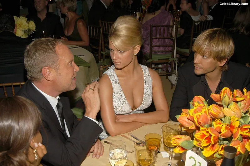 Jessica Simpson photo 19 of 677