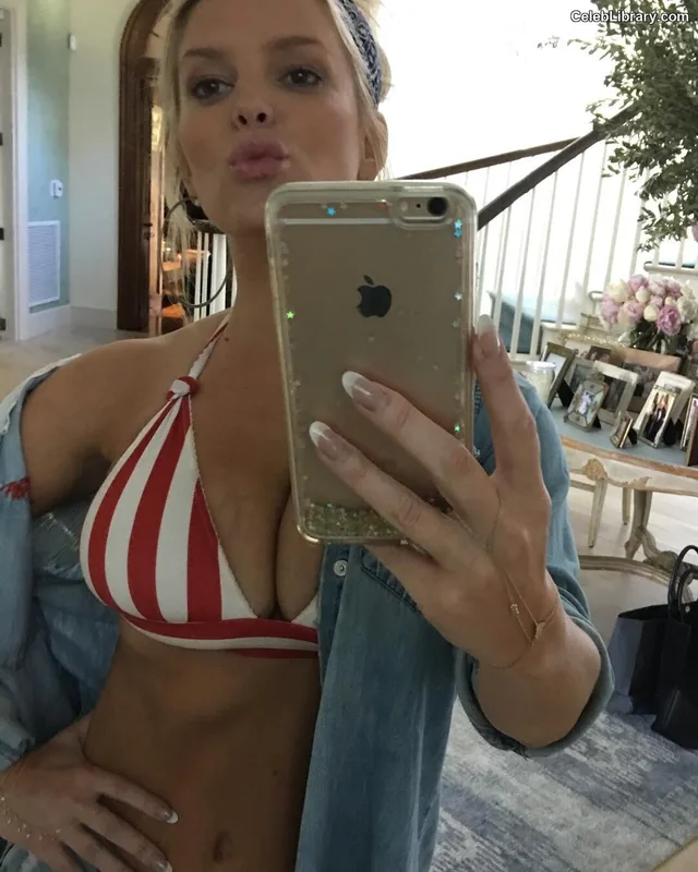 Jessica Simpson photo 7 of 677