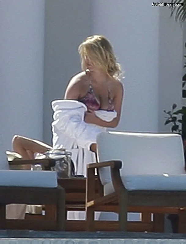 Jessica Simpson photo 10 of 677