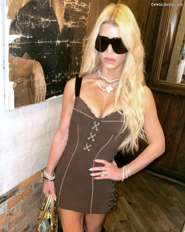 Jessica Simpson photo 4 of 677
