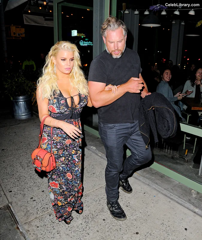 Jessica Simpson photo 7 of 677
