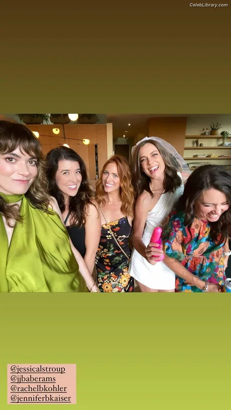 Jessica Stroup photo 14 of 45