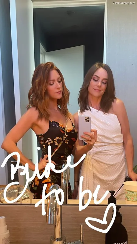Jessica Stroup photo 15 of 45