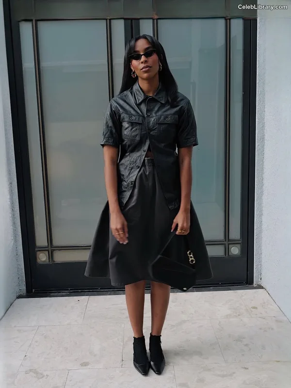 Jessica Williams photo 24 of 66