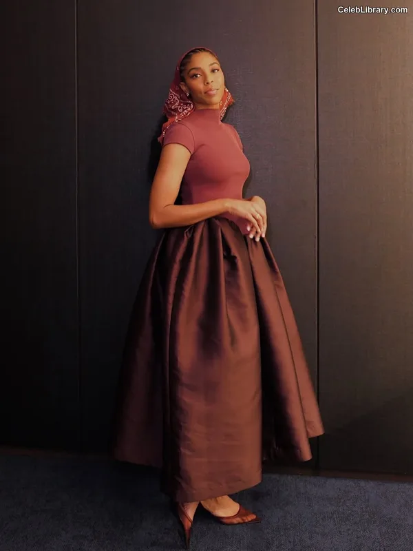 Jessica Williams photo 17 of 66