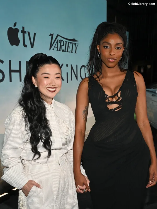 Jessica Williams photo 9 of 66