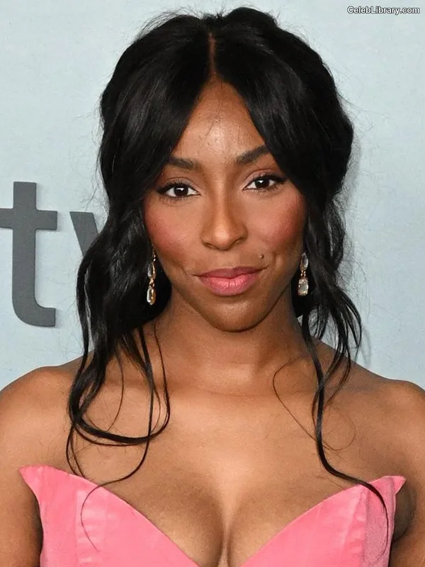 Jessica Williams photo 13 of 66