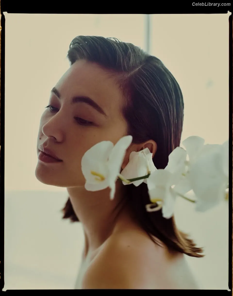 Jessica Yu Li Henwick photo 11 of 374