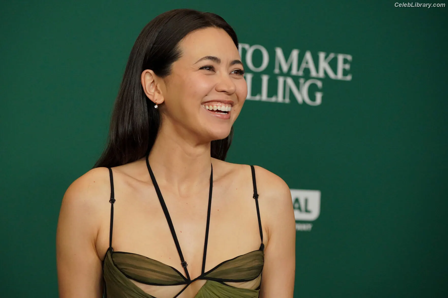 Jessica Yu Li Henwick photo 13 of 374