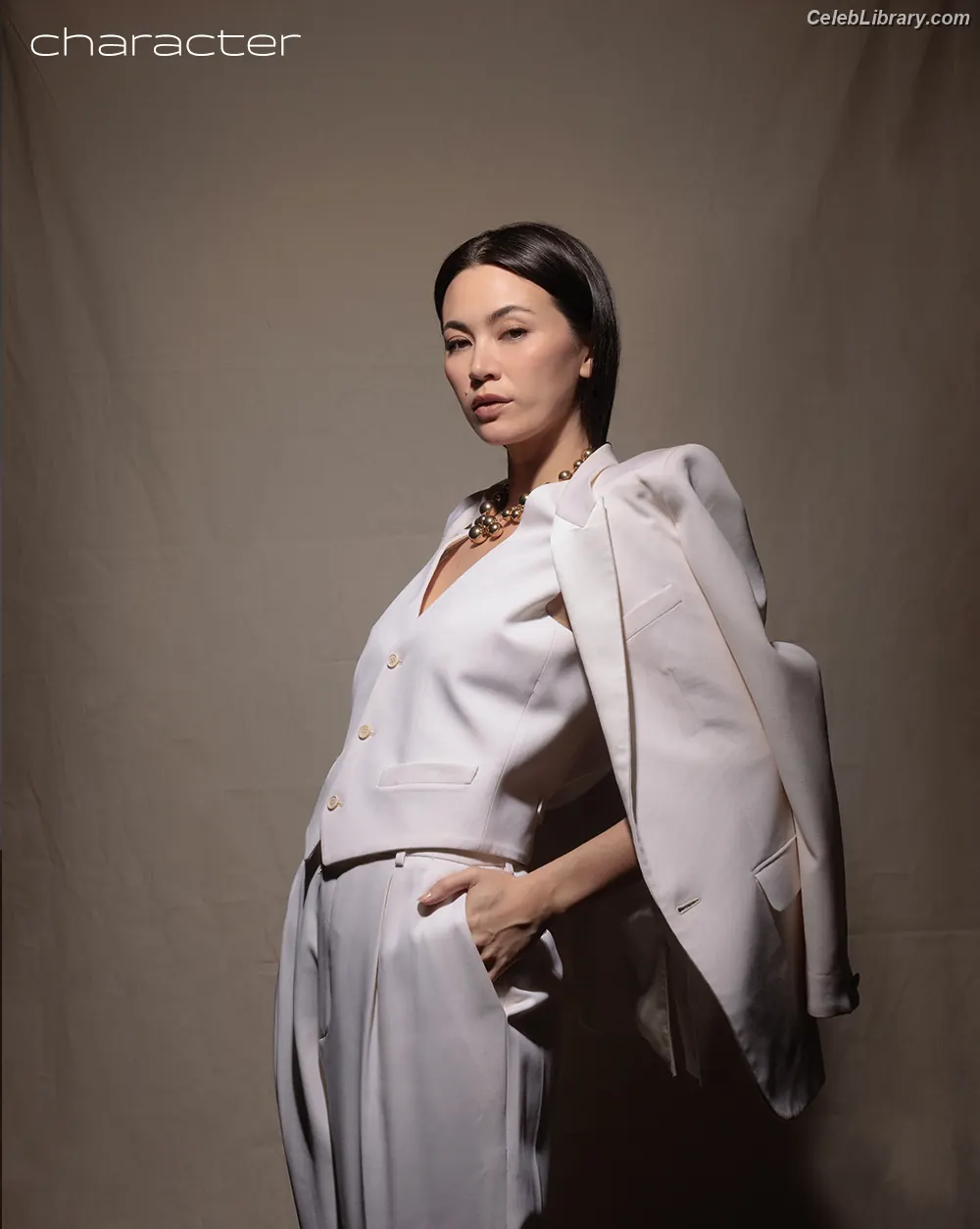 Jessica Yu Li Henwick photo 1 of 374