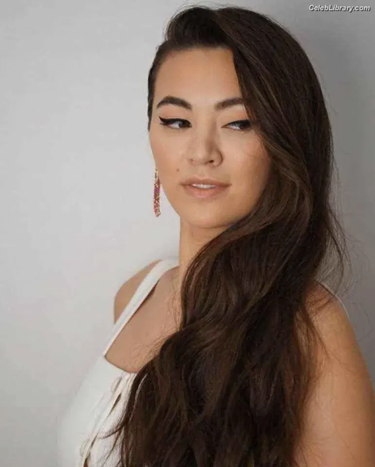 Jessica Yu Li Henwick photo 5 of 374