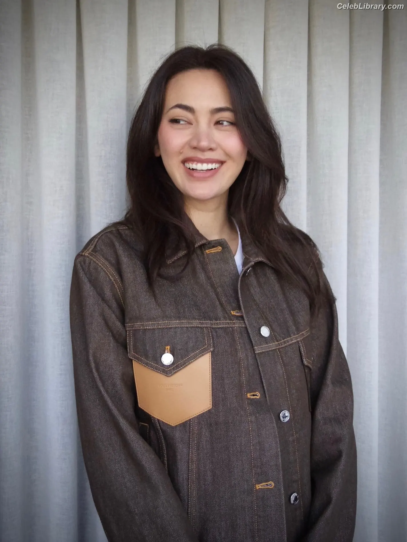 Jessica Yu Li Henwick photo 1 of 374