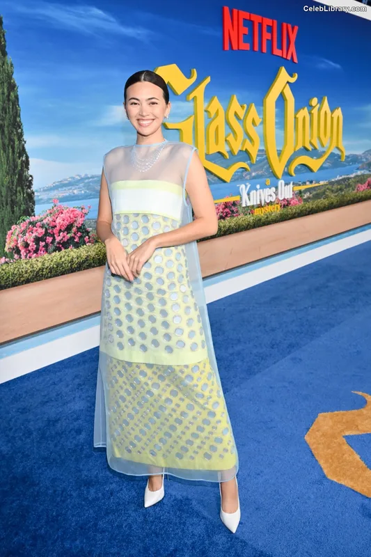 Jessica Yu Li Henwick photo 2 of 375