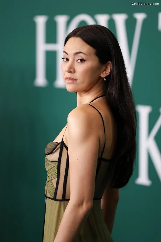 Jessica Yu Li Henwick photo 14 of 375