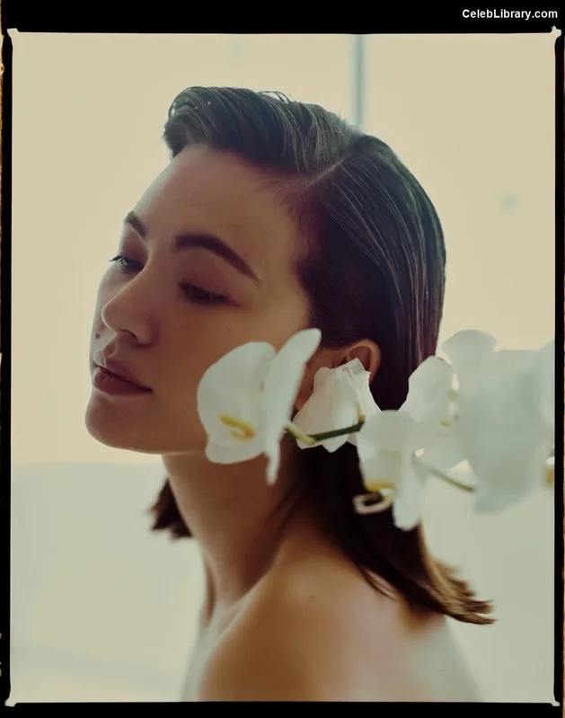 Jessica Yu Li Henwick photo 11 of 375