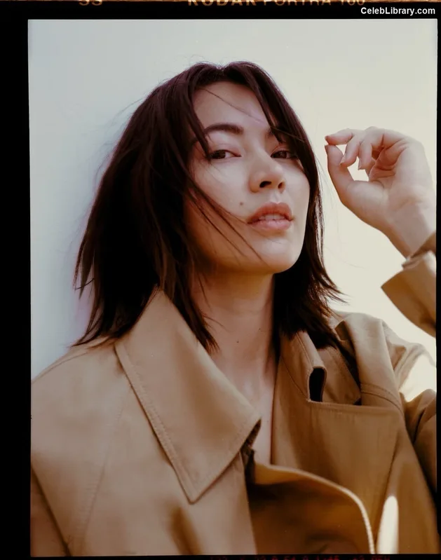 Jessica Yu Li Henwick photo 12 of 375