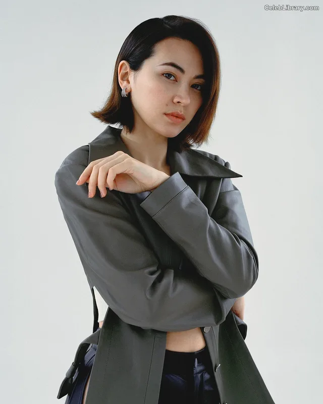 Jessica Yu Li Henwick photo 7 of 375