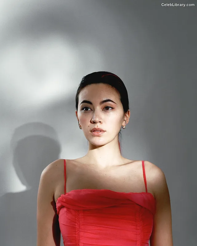 Jessica Yu Li Henwick photo 8 of 375