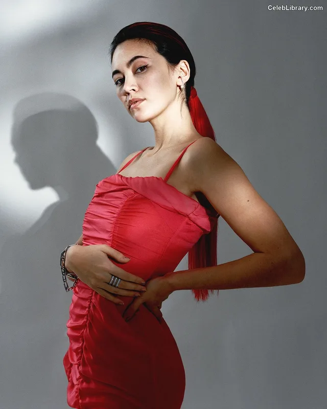 Jessica Yu Li Henwick photo 9 of 375