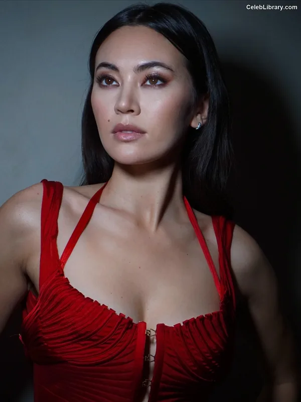 Jessica Yu Li Henwick photo 10 of 375